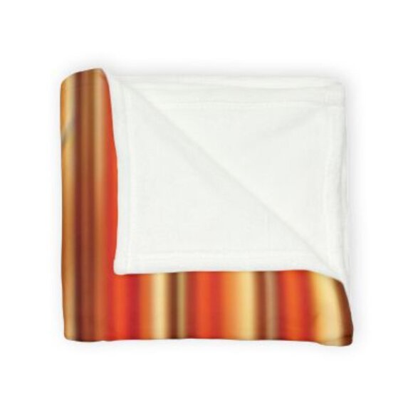 Luxurious Decorative Blanket - Picture 3 of 3